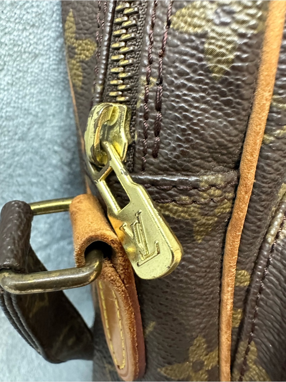 Louis Vuitton Vintage Amazone Monogram Crossbody Bag 1992 🤎 - Picture 5 of 16